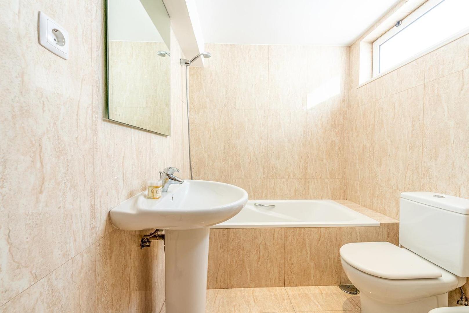Apartamento Guestready - Rare Terrace Apt, Historic Center Lisboa Exterior foto